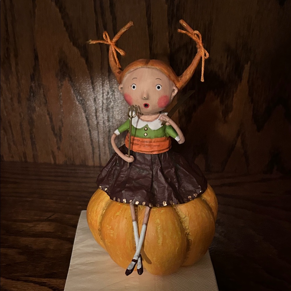 Lori Mitchell Whimsical Pumpkin Girl Figurine - Picture 4 of 4